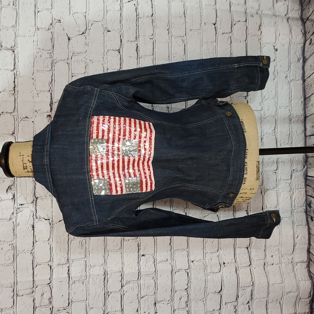 INC International Concepts Denim Jacket Fitted Sequin Flags Size M EUC